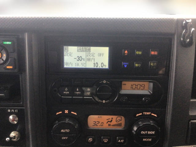 いすゞフォワード冷凍車（冷蔵車）中型（4t）[写真29]