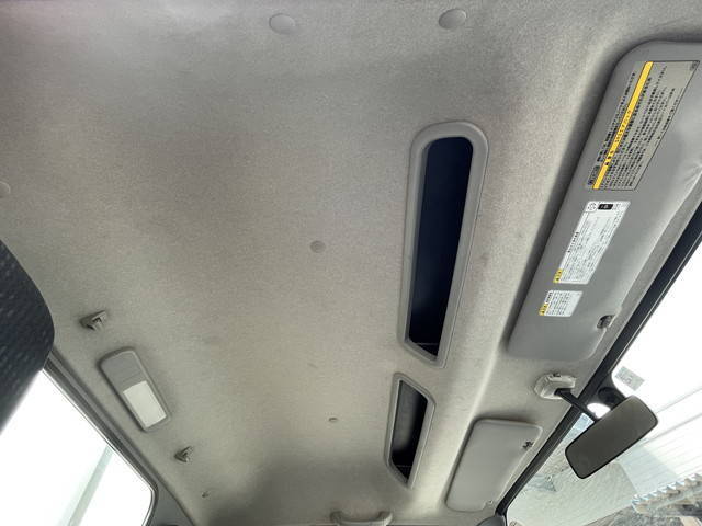 日野デュトロ平ボディ小型（2t・3t）[写真26]