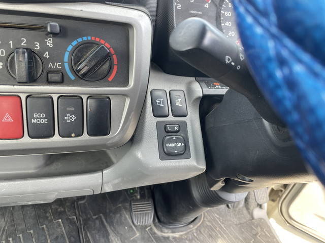 日野デュトロ平ボディ小型（2t・3t）[写真33]