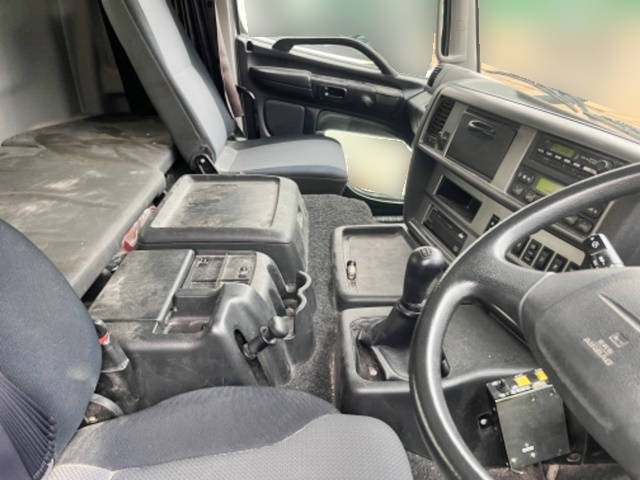 日野プロフィアダンプ大型（10t）[写真24]