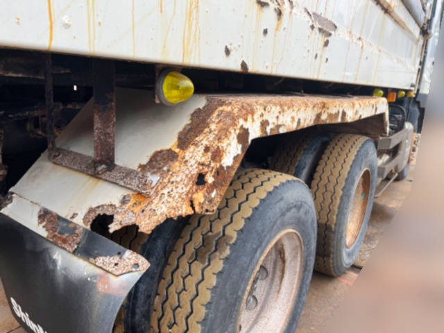 日野プロフィアダンプ大型（10t）[写真31]