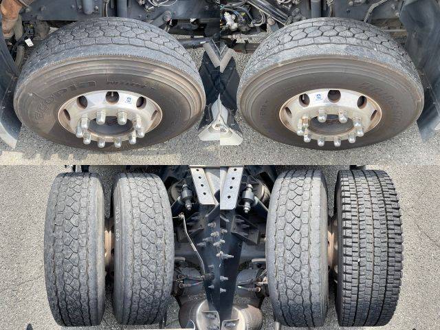 UDトラックスクオントレーラーヘッド（トラクターヘッド）大型（10t）[写真16]