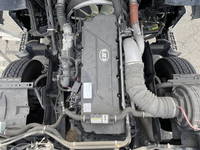 UDトラックスクオントレーラーヘッド（トラクターヘッド）大型（10t）[写真22]