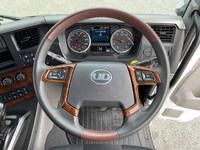 UDトラックスクオントレーラーヘッド（トラクターヘッド）大型（10t）[写真32]