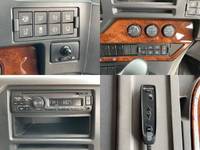 UDトラックスクオントレーラーヘッド（トラクターヘッド）大型（10t）[写真36]