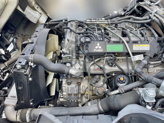 三菱ふそうキャンター平ボディ小型（2t・3t）[写真20]