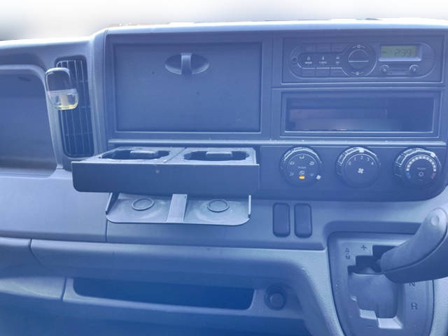 三菱ふそうキャンター平ボディ小型（2t・3t）[写真30]