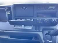 三菱ふそうキャンター平ボディ小型（2t・3t）[写真30]