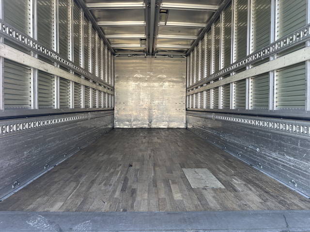 いすゞフォワードアルミウイング中型（4t）[写真14]