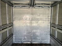 いすゞフォワードアルミウイング中型（4t）[写真15]