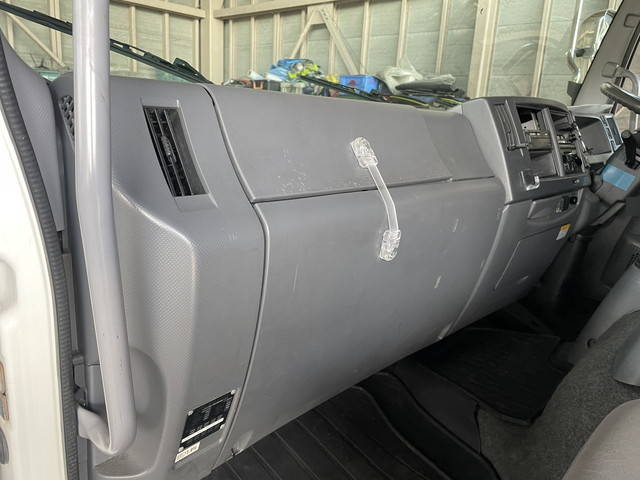 いすゞフォワードアルミウイング中型（4t）[写真29]