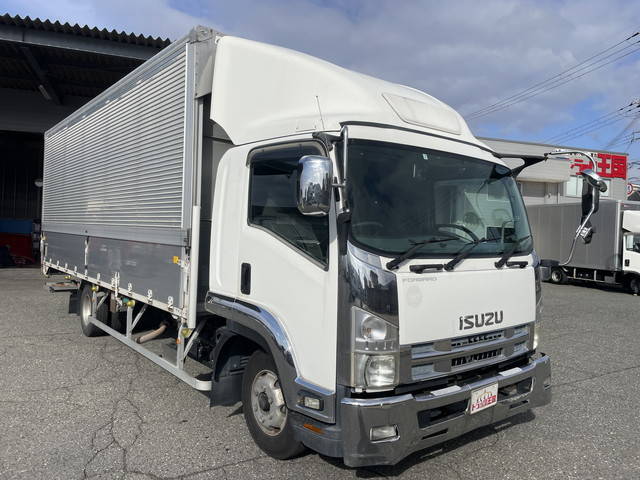 いすゞフォワードアルミウイング中型（4t）[写真03]