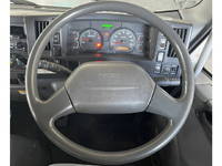 いすゞフォワードアルミウイング中型（4t）[写真31]