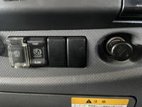 いすゞフォワードアルミウイング中型（4t）[写真34]