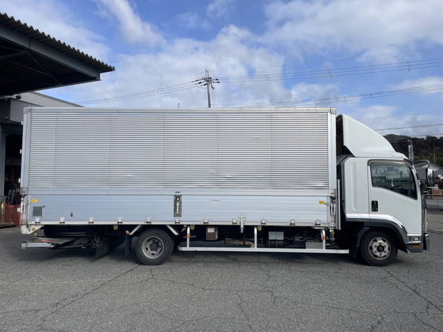 いすゞフォワードアルミウイング中型（4t）[写真06]