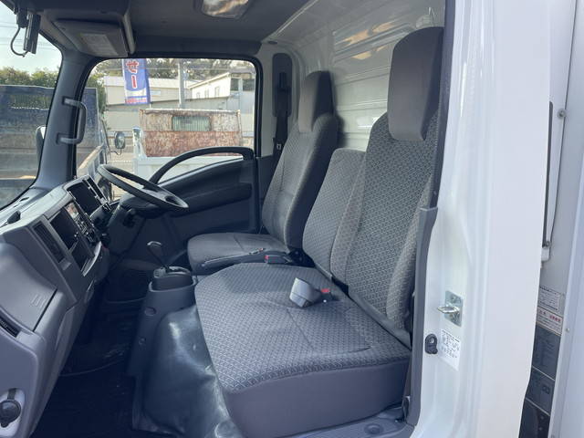 いすゞエルフ冷凍車（冷蔵車）小型（2t・3t）[写真29]