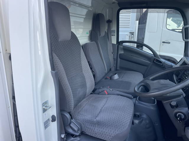 いすゞエルフ冷凍車（冷蔵車）小型（2t・3t）[写真30]