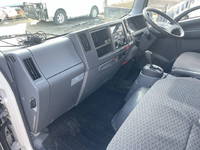 いすゞエルフ冷凍車（冷蔵車）小型（2t・3t）[写真32]