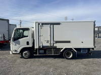 いすゞエルフ冷凍車（冷蔵車）小型（2t・3t）[写真05]