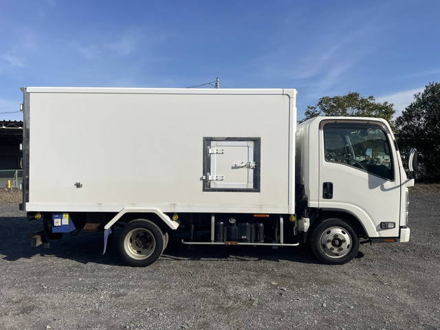 いすゞエルフ冷凍車（冷蔵車）小型（2t・3t）[写真07]