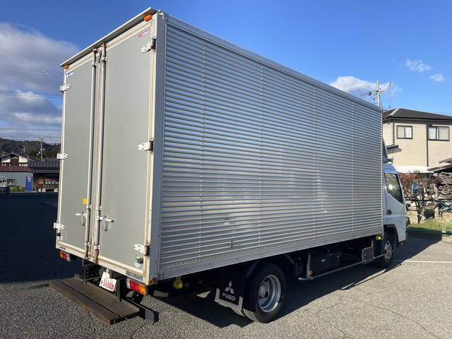 三菱ふそうキャンターアルミバン小型（2t・3t）[写真02]