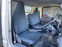 三菱ふそうキャンターアルミバン小型（2t・3t）[写真28]