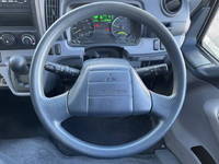 三菱ふそうキャンターアルミバン小型（2t・3t）[写真32]