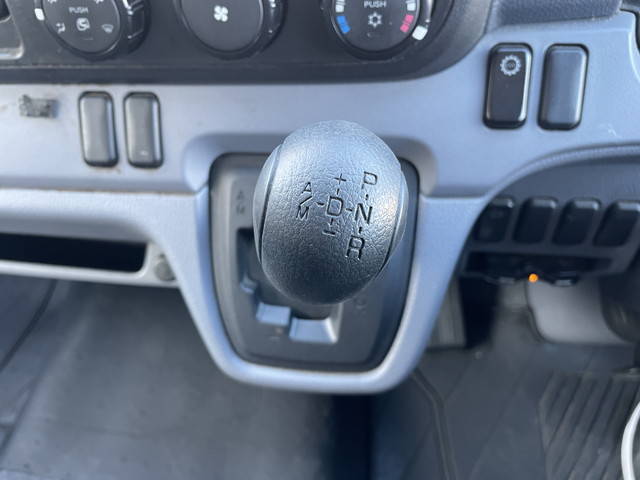 三菱ふそうキャンターアルミバン小型（2t・3t）[写真34]