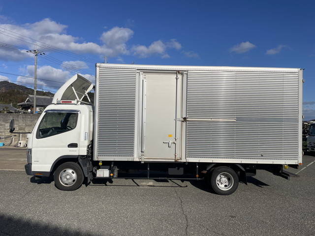 三菱ふそうキャンターアルミバン小型（2t・3t）[写真05]