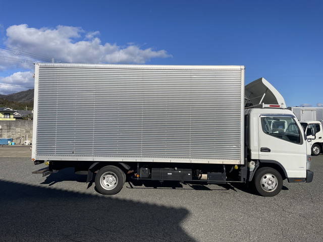 三菱ふそうキャンターアルミバン小型（2t・3t）[写真07]