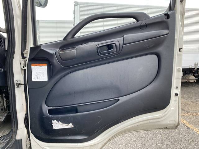 日野レンジャーアルミバン中型（4t）[写真29]