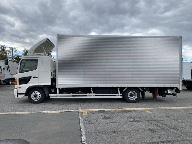 日野レンジャーアルミバン中型（4t）[写真05]