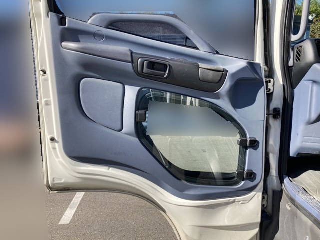 日野レンジャーアルミウイング中型（4t）[写真28]