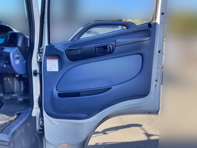 日野レンジャーアルミウイング中型（4t）[写真29]