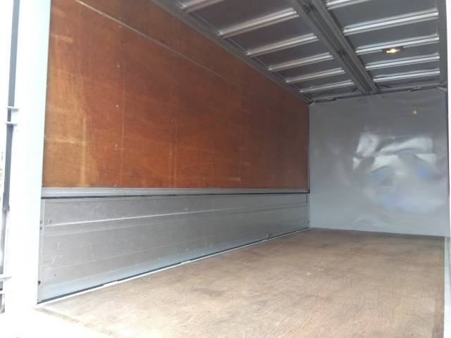 いすゞエルフアルミウイング小型（2t・3t）[写真13]