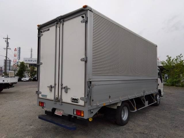 いすゞエルフアルミウイング小型（2t・3t）[写真02]