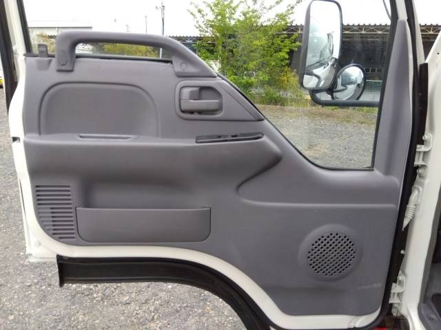 いすゞエルフアルミウイング小型（2t・3t）[写真25]