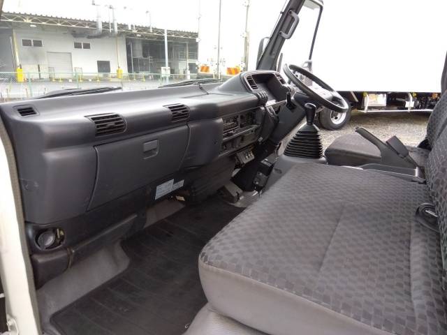 いすゞエルフアルミウイング小型（2t・3t）[写真27]