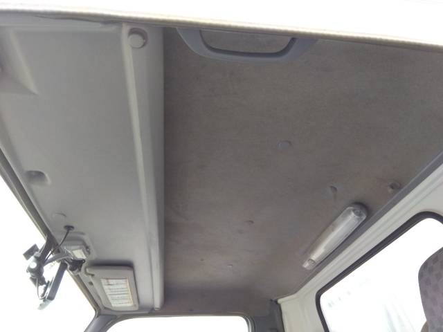 いすゞエルフアルミウイング小型（2t・3t）[写真30]