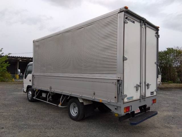 いすゞエルフアルミウイング小型（2t・3t）[写真04]