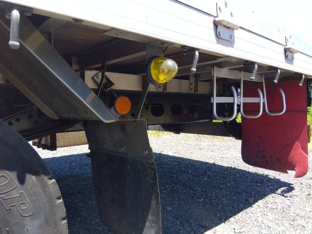 三菱ふそうファイターアルミブロック中型（4t）[写真19]