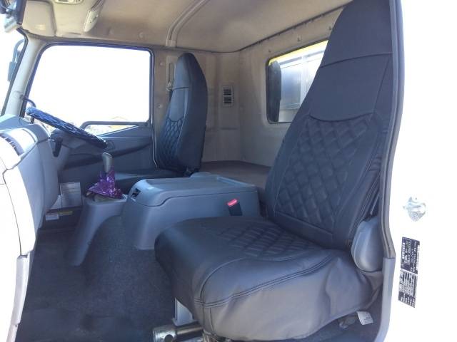 三菱ふそうファイターアルミブロック中型（4t）[写真29]