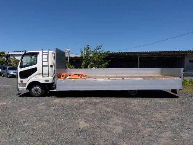 三菱ふそうファイターアルミブロック中型（4t）[写真07]