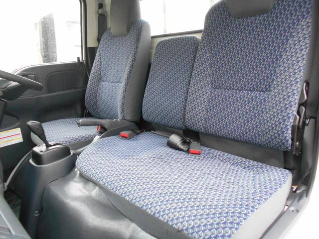 日産アトラス平ボディ小型（2t・3t）[写真24]