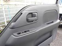 日産アトラス平ボディ小型（2t・3t）[写真32]