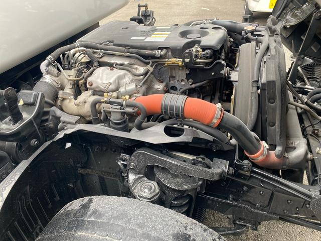 いすゞエルフパッカー車（塵芥車）小型（2t・3t）[写真26]