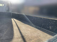 三菱ふそうキャンター平ボディ小型（2t・3t）[写真10]