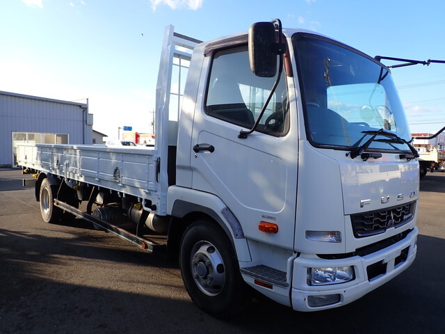 三菱ふそうファイター平ボディ中型（4t）[写真01]
