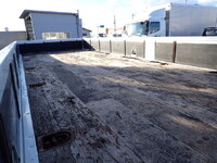 三菱ふそうファイター平ボディ中型（4t）[写真11]