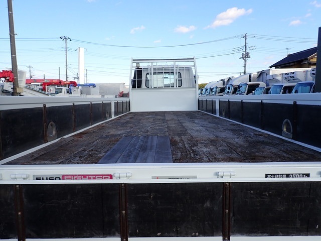 三菱ふそうファイター平ボディ中型（4t）[写真11]